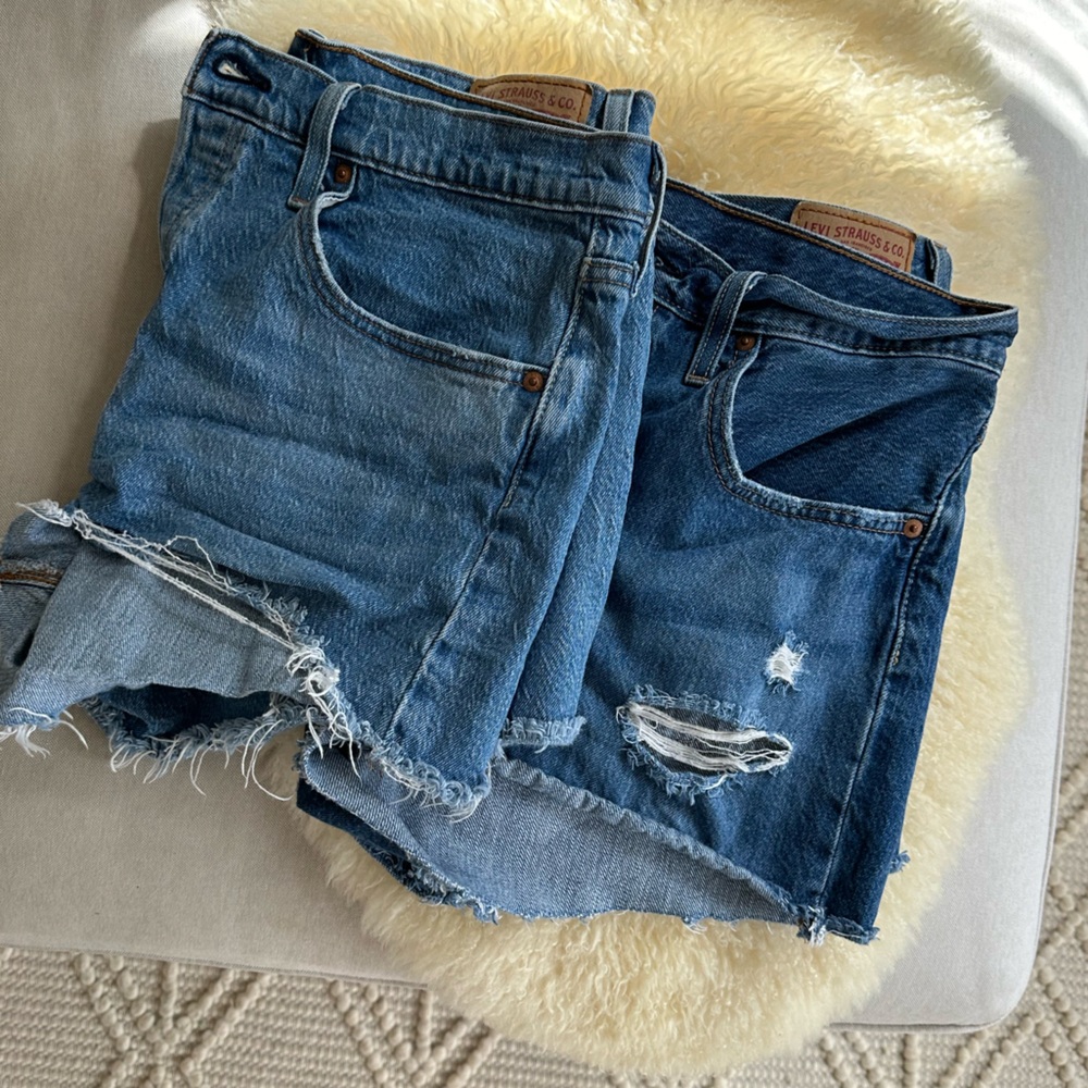 Levi shorts - Picture 4 of 7